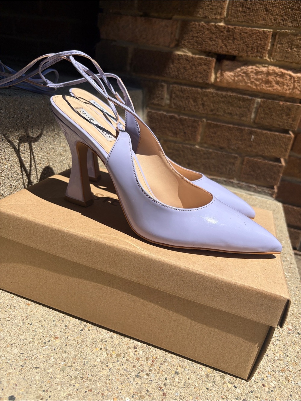 Steve Madden Volly Lavender Patent Pointed-Toe Lace-Up Pumps Size 9.5 US Women